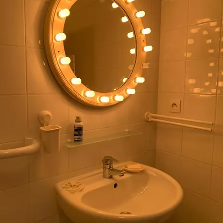 2 Pieces De Charme
